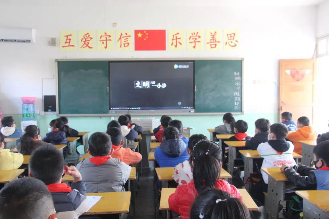 第十四届全国冬季运动会高山滑雪开赛 山西代表团首日摘4金