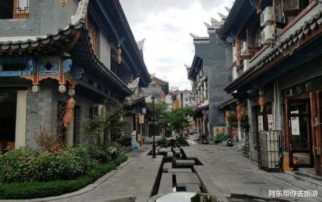 迪士尼坚持翻包检查，这种做法你能接受吗？游戏画面